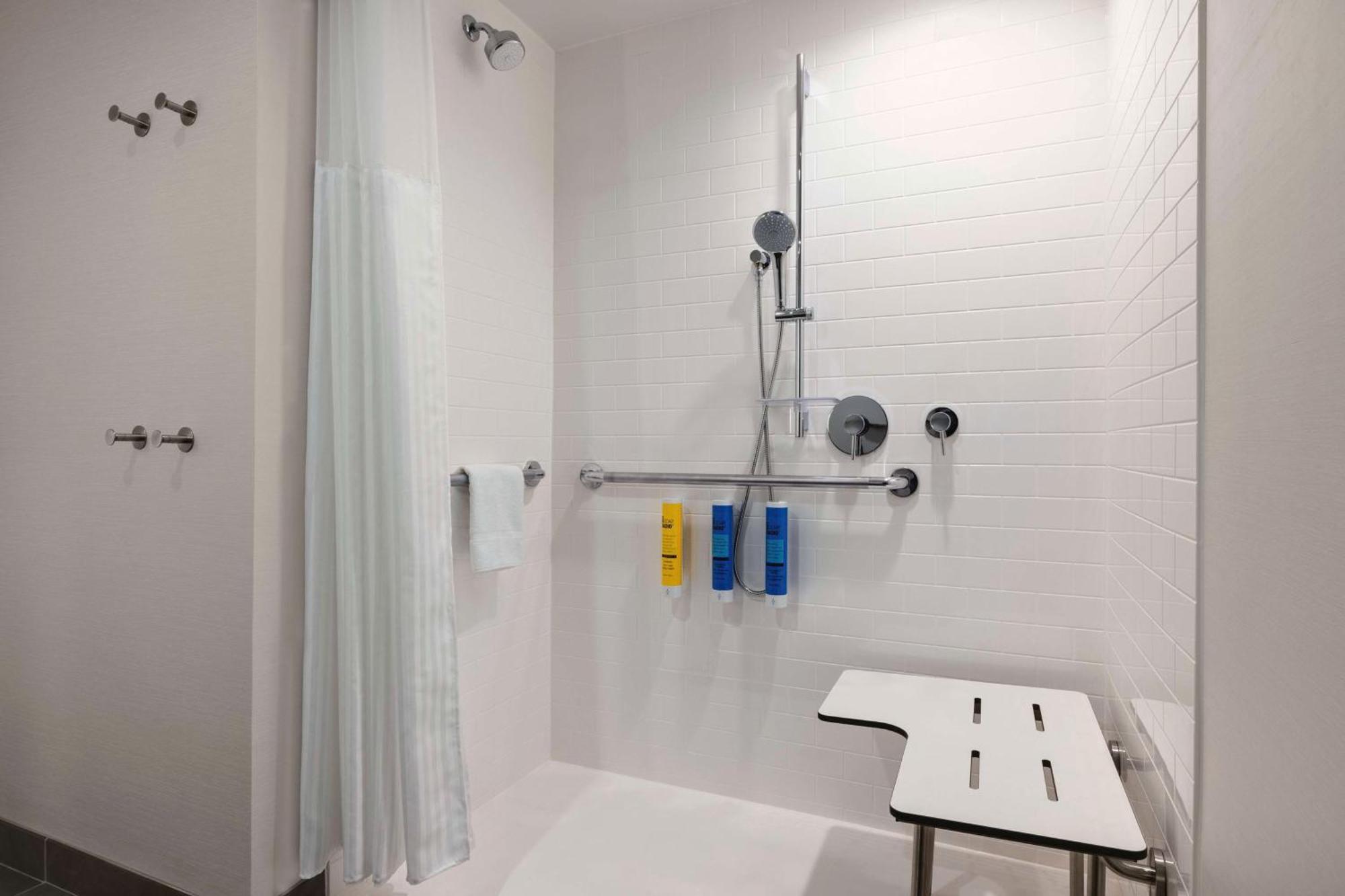 Hotel Tru By Hilton Charlotte Tyvola I-77 Extérieur photo